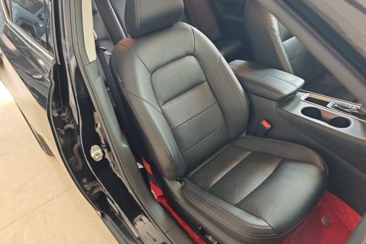 Used Nissan Teana 2019 2.0L XL Comfort Edition Right Front Seat