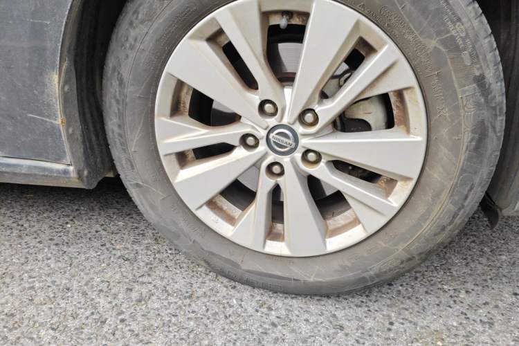 Used Nissan Teana 2019 2.0L XL Comfort Edition Right Front Wheel Hub