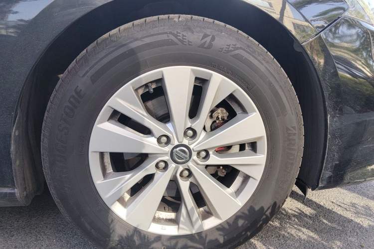 Used Nissan Teana 2019 2.0L XL Comfort Edition Right Front Wheel Hub