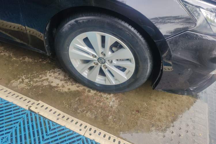 Used Nissan Teana 2019 2.0L XL Comfort Edition Right Front Wheel Hub