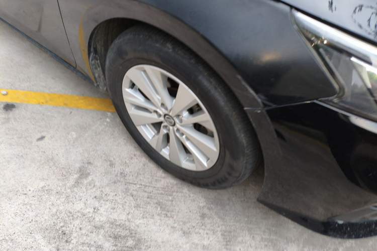 Used Nissan Teana 2019 2.0L XL Comfort Edition Right Front Wheel Hub