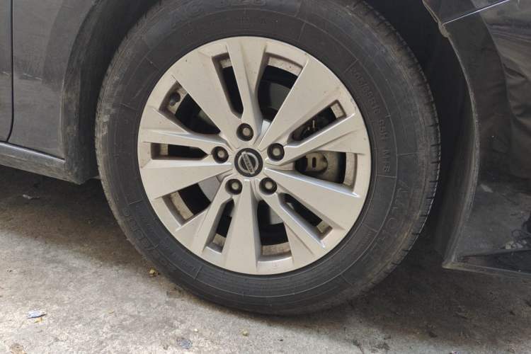 Used Nissan Teana 2019 2.0L XL Comfort Edition Right Front Wheel Hub