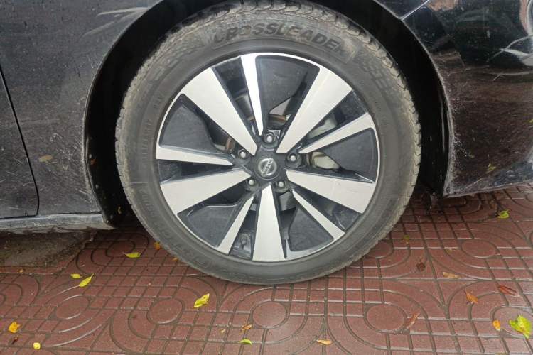Used Nissan Teana 2019 2.0L XL Upper SmartDrive Version Right Front Wheel Hub