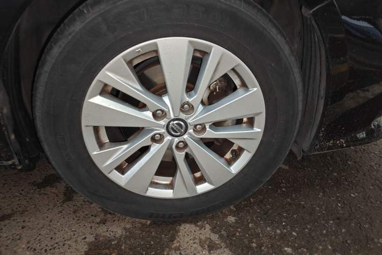 Used Nissan Teana 2019 2.0L XL Comfort Edition Right Front Wheel Hub