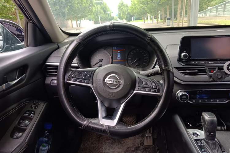 Used Nissan Teana 2019 2.0L XL Comfort Edition Steering Wheel
