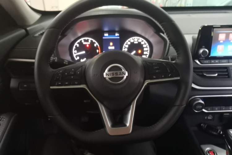 Used Nissan Teana 2019 2.0L XL Comfort Edition Steering Wheel