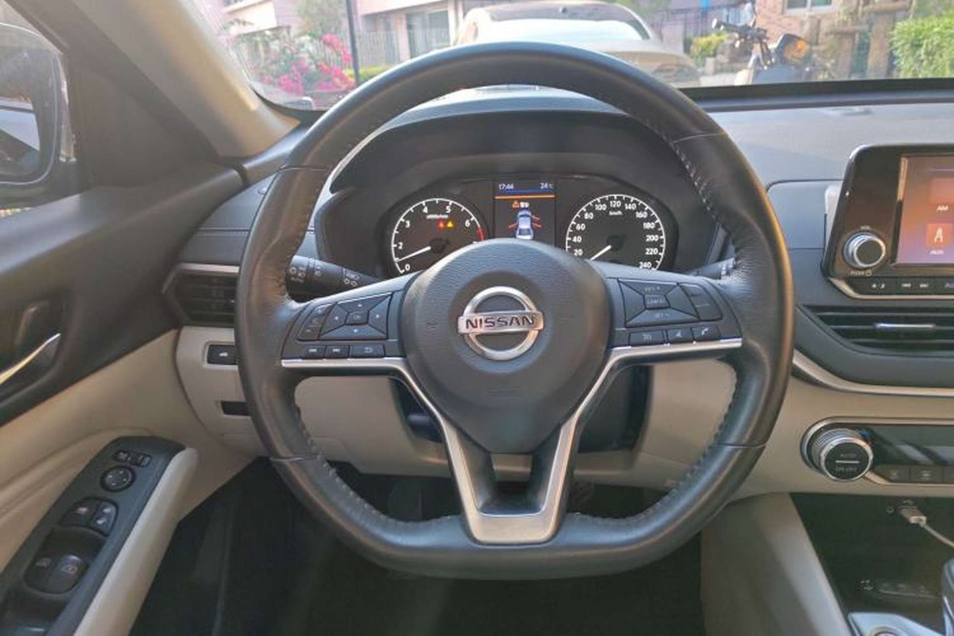 Used Nissan Teana 2019 2.0L XL Comfort Edition Steering Wheel