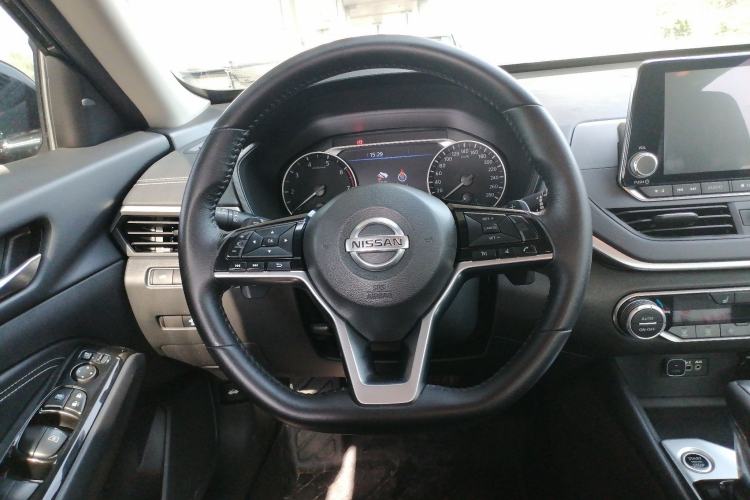 Used Nissan Teana 2019 2.0T XL Upper Smart Enjoyment Version Steering Wheel