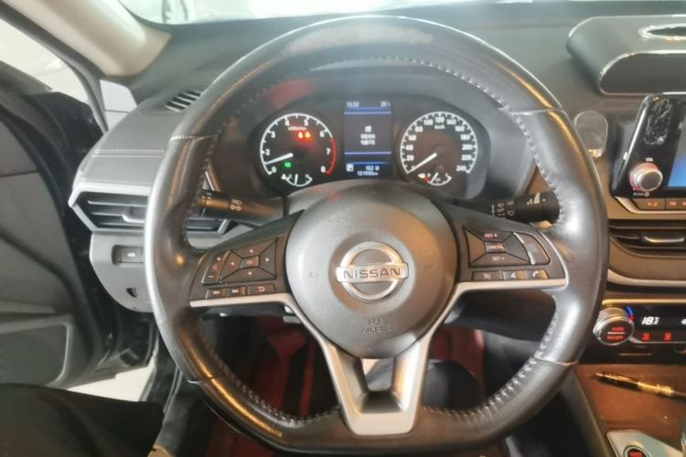 Used Nissan Teana 2019 2.0L XL Comfort Edition Steering Wheel