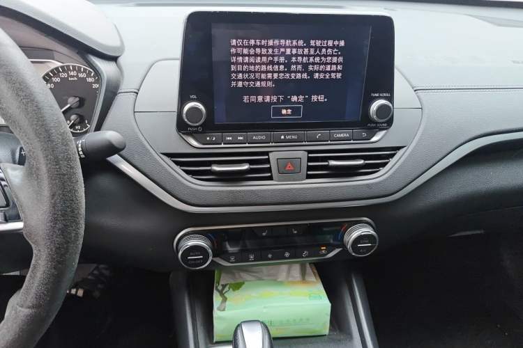 Used Nissan Teana 2019 2.0T XL Upper Smart Enjoyment Version Audio And AC Panel