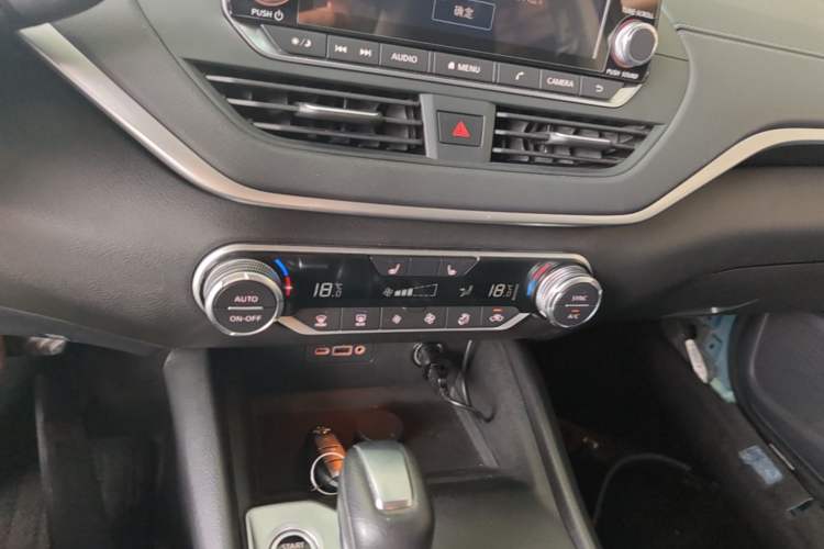 Used Nissan Teana 2019 2.0L XL Upper SmartDrive Version Audio And AC Panel