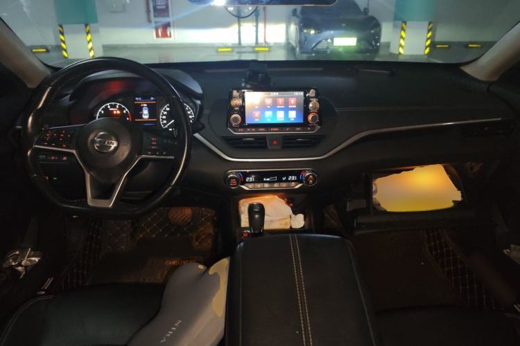 Used Nissan Teana 2019 2.0L XL Comfort Edition Center Console
