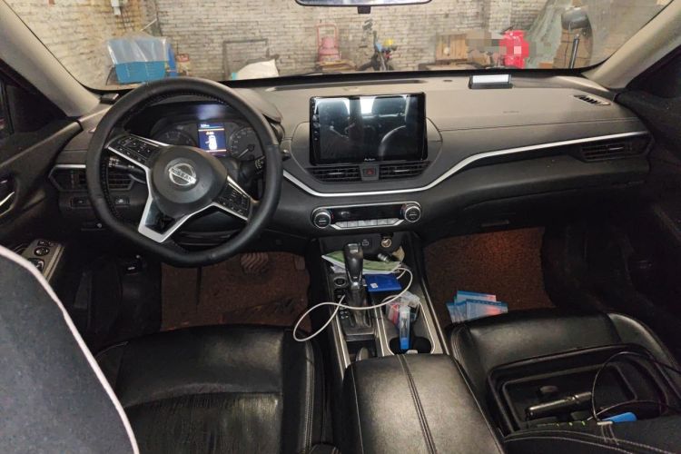 Used Nissan Teana 2019 2.0L XL Comfort Edition Center Console
