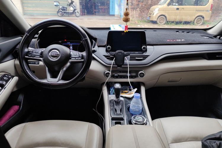Used Nissan Teana 2019 2.0L XL Upper SmartDrive Version Center Console