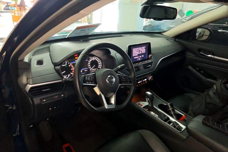 Used Nissan Teana 2019 2.0T XL Upper Smart Enjoyment Version Center Console