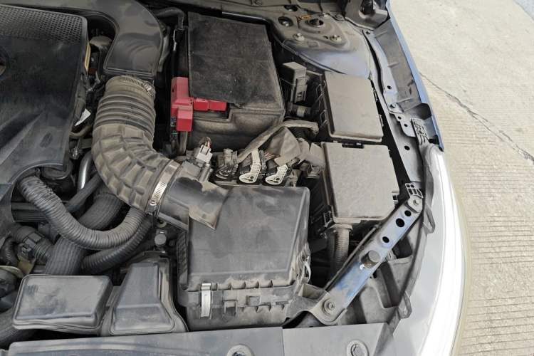 Used Nissan Teana 2019 2.0T XL Upper Smart Enjoyment Version Engine Bay Left