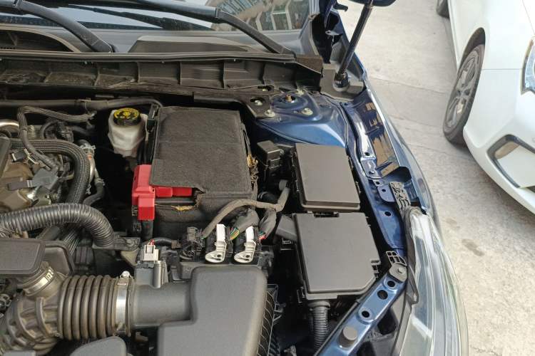 Used Nissan Teana 2019 2.0L XL Upper SmartDrive Version Engine Bay Left