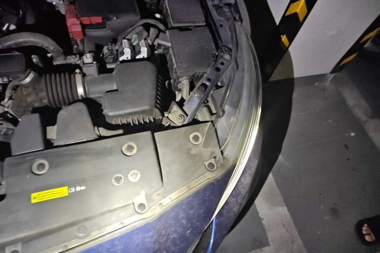 Used Nissan Teana 2019 2.0L XL Comfort Edition Engine Bay Left