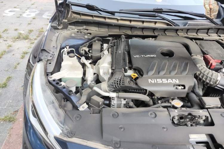 Used Nissan Teana 2019 2.0T XL Upper Smart Enjoyment Version Engine Bay Right