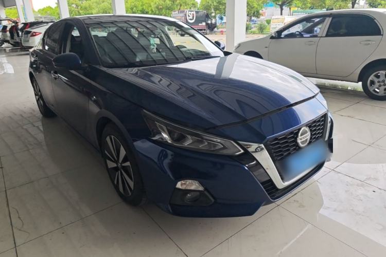 Used Nissan Teana 2019 2.0L XL Upper SmartDrive Version Front Right 45 Deg