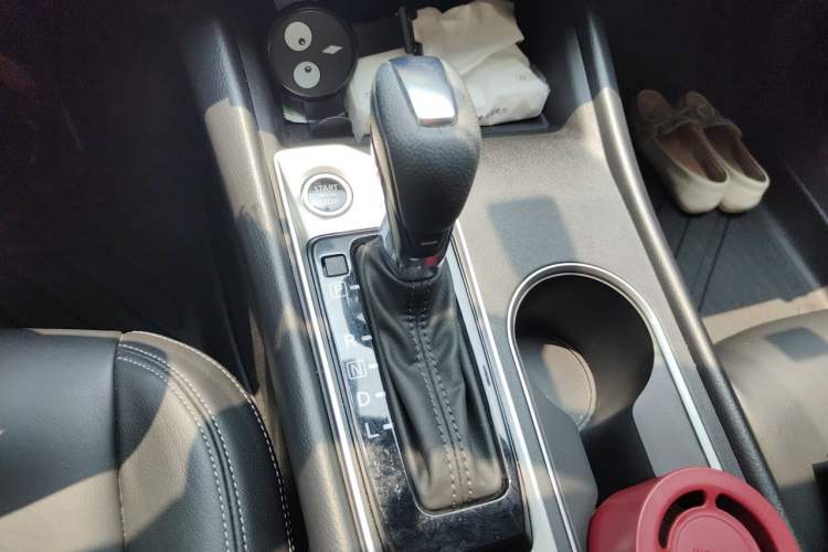 Used Nissan Teana 2019 2.0L XL Comfort Edition Gear Lever