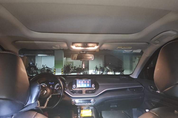 Used Nissan Teana 2019 2.0L XL Comfort Edition Headliner
