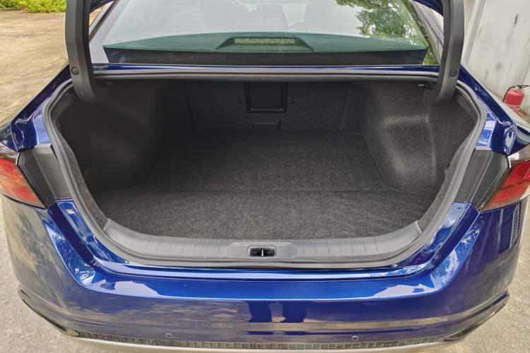 Used Nissan Teana 2019 2.0T XL Upper Smart Enjoyment Version Interior 9