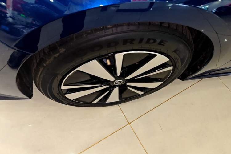 Used Nissan Teana 2019 2.0T XL Upper Smart Enjoyment Version Left Front Wheel Hub