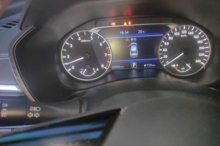 Used Nissan Teana 2019 2.0L XL Upper SmartDrive Version Odometer Close Up