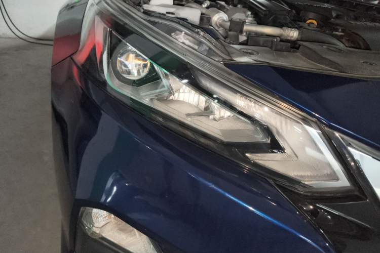 Used Nissan Teana 2019 2.0T XL Upper Smart Enjoyment Version Right Front Headlight