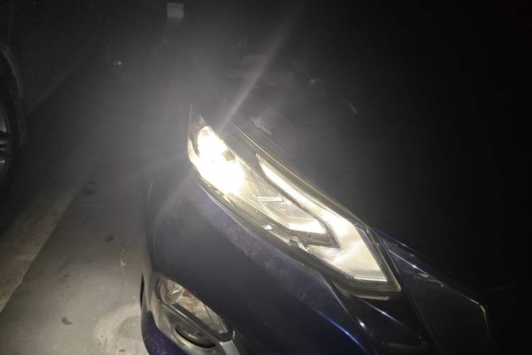 Used Nissan Teana 2019 2.0L XL Comfort Edition Right Front Headlight