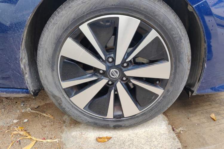 Used Nissan Teana 2019 2.0L XL Upper SmartDrive Version Right Front Wheel Hub
