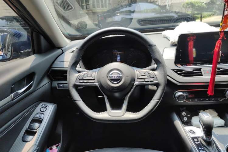 Used Nissan Teana 2019 2.0L XL Comfort Edition Steering Wheel