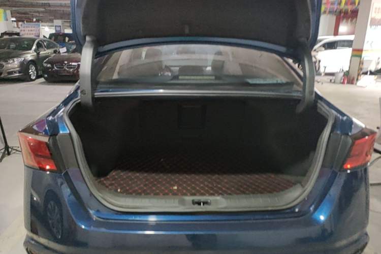 Used Nissan Teana 2019 2.0T XL Upper Smart Enjoyment Version Trunk