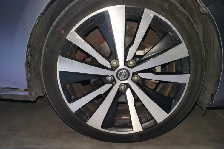 Used Nissan Teana 2019 2.0T XV AD1 Prestige Navigation Edition Right Front Wheel Hub
