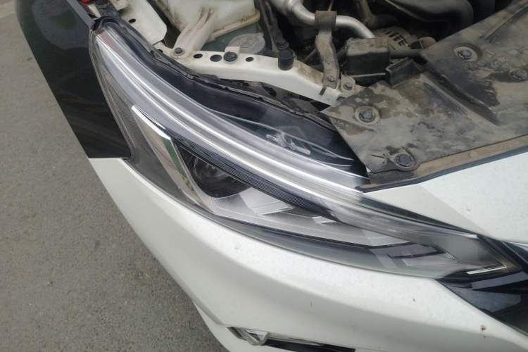 Used Nissan Teana 2019 2.0L XL Upper SmartDrive Version Right Front Headlight