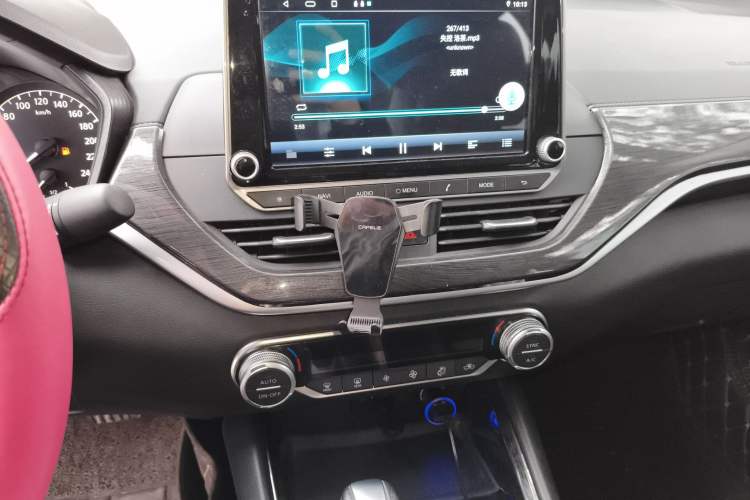 Used Nissan Teana 2019 2.0L XL Comfort Edition Audio And AC Panel