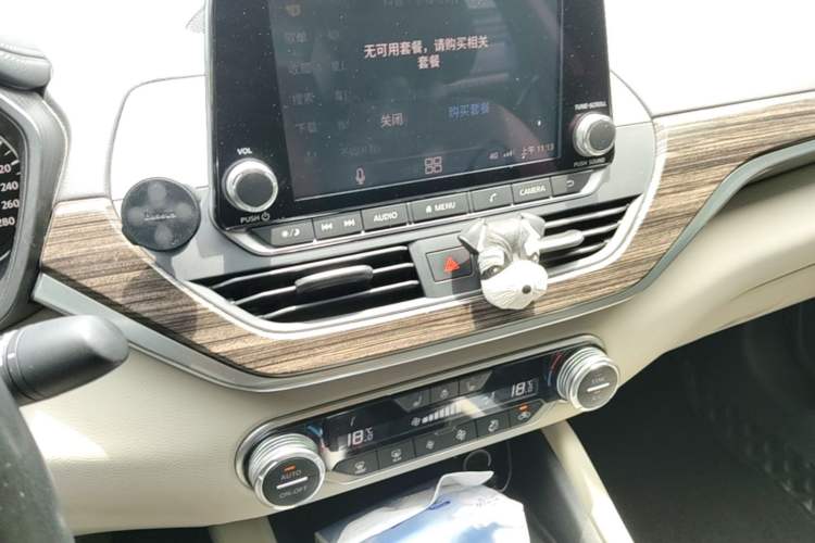 Used Nissan Teana 2019 2.0T XV AD1 Prestige Navigation Edition Audio And AC Panel