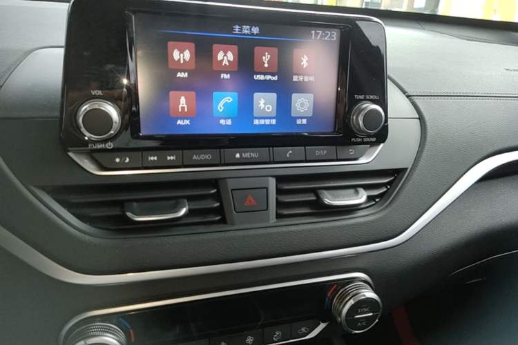 Used Nissan Teana 2019 2.0L XL Comfort Edition Audio And AC Panel