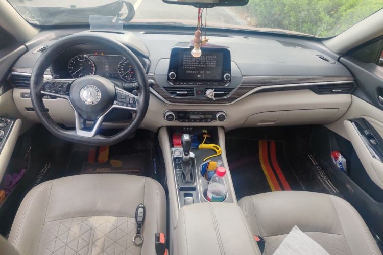 Used Nissan Teana 2019 2.0T XV Prestige Edition Center Console