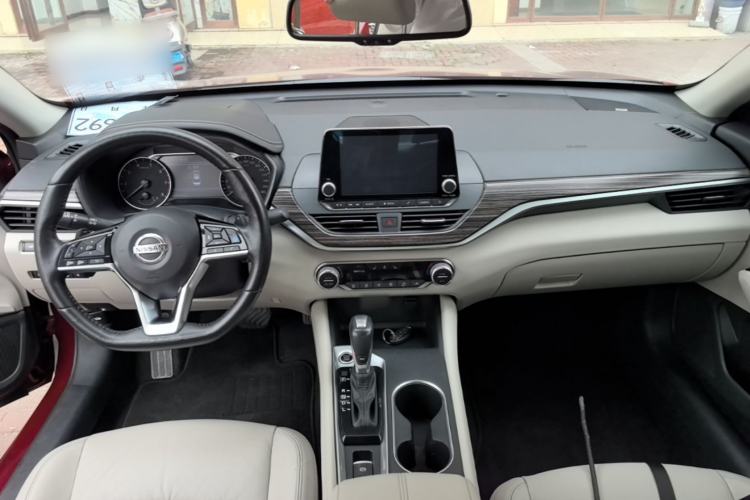 Used Nissan Teana 2019 2.0T XV AD1 Prestige Navigation Edition Center Console