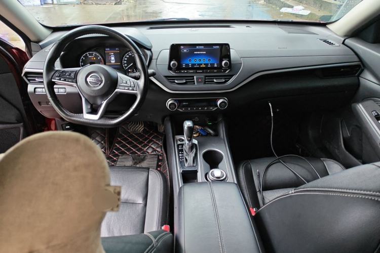 Used Nissan Teana 2019 2.0L XL Comfort Edition Center Console