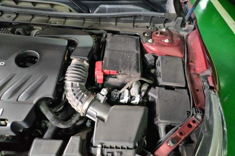 Used Nissan Teana 2019 2.0T XL Upper Smart Enjoyment Version Engine Bay Left