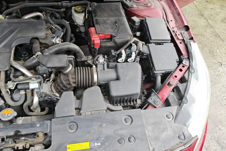 Used Nissan Teana 2019 2.0L XL Comfort Edition Engine Bay Left