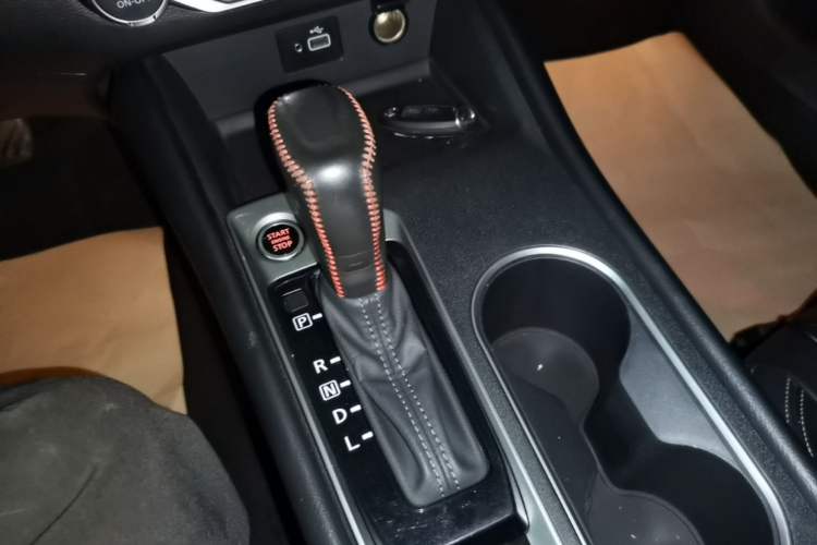 Used Nissan Teana 2019 2.0L XL Comfort Edition Gear Lever