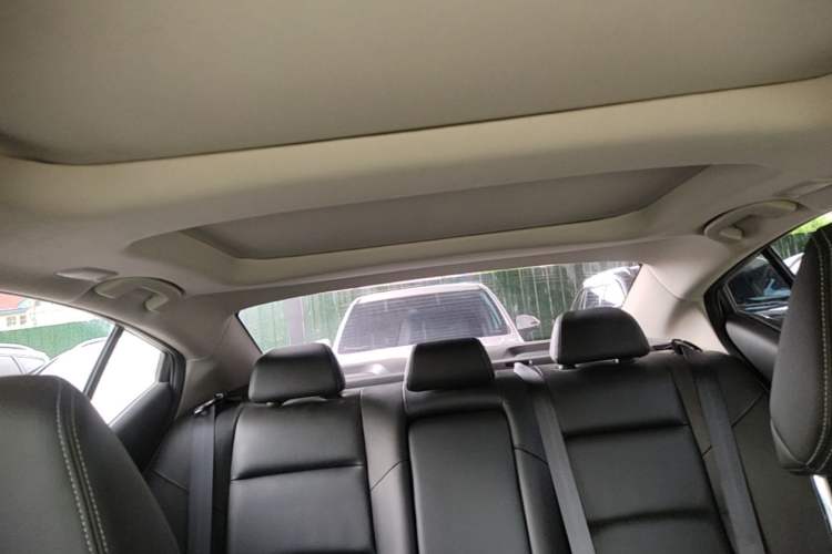 Used Nissan Teana 2019 2.0L XL Comfort Edition Headliner