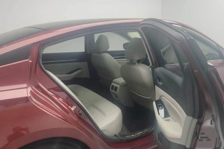 Used Nissan Teana 2019 2.0T XV AD1 Prestige Navigation Edition Interior 3