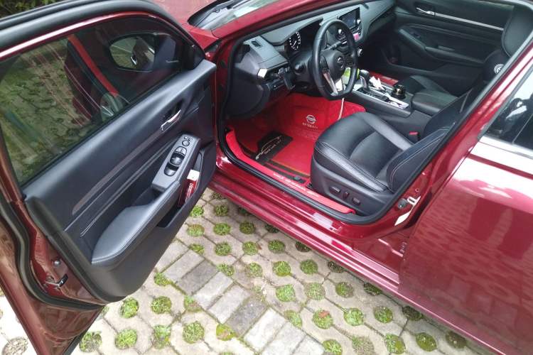 Used Nissan Teana 2019 2.0L XL Comfort Edition Interior 3