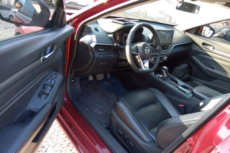Used Nissan Teana 2019 2.0L XL Comfort Edition Interior 3