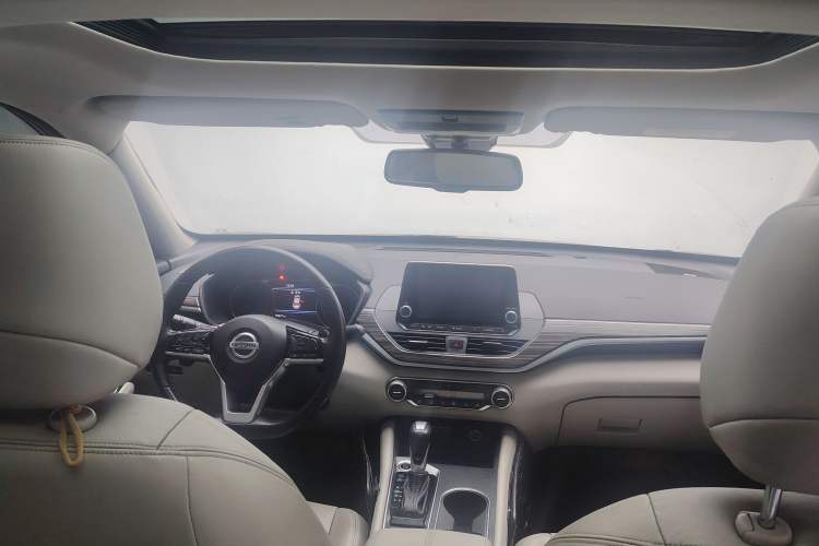Used Nissan Teana 2019 2.0T XV AD1 Prestige Navigation Edition Interior 4